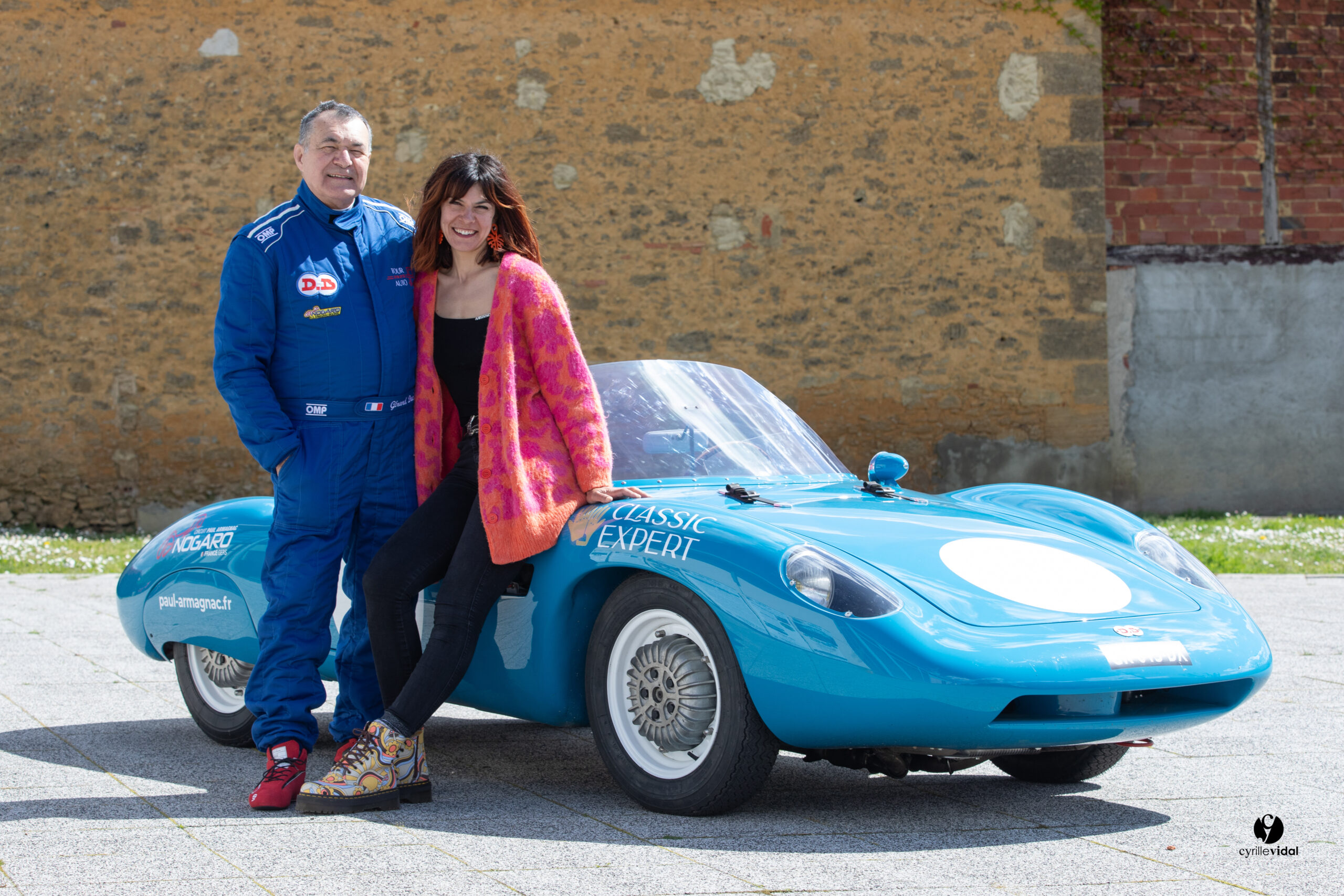 Le magazine AUTO hebdo n°2504 sortie ce 19 mars dernier honore déjà notre D.B HBR5 Le Mans qui sera conduite par la fille de son papa de pilote Paul Armagnac.